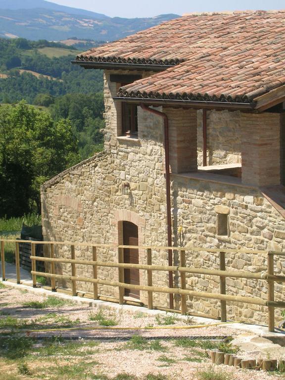 Agriturismo Caresto Villa Carbonesca Luaran gambar
