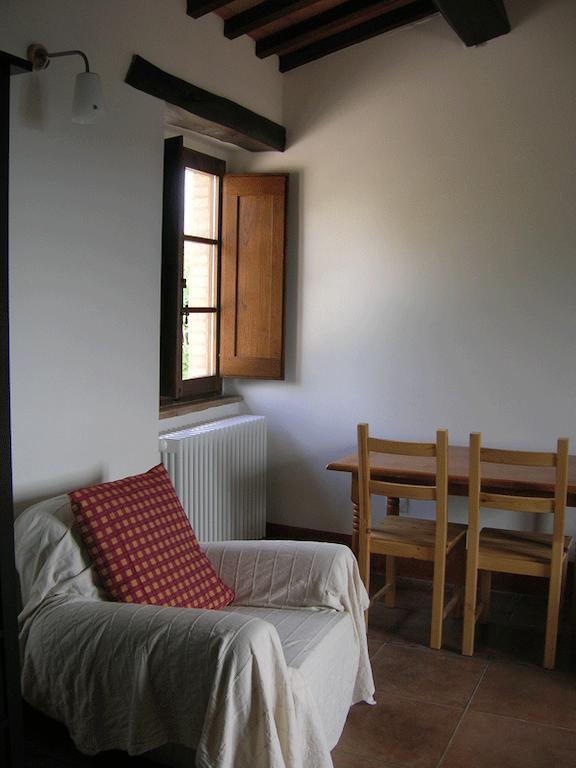 Agriturismo Caresto Villa Carbonesca Luaran gambar